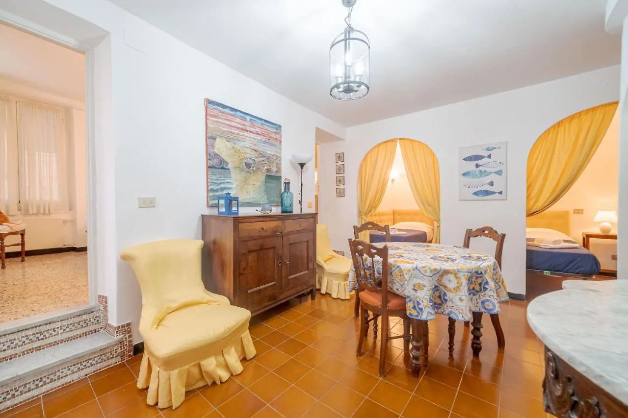 Sole & Mare Camogli Holiday Apartment Италия